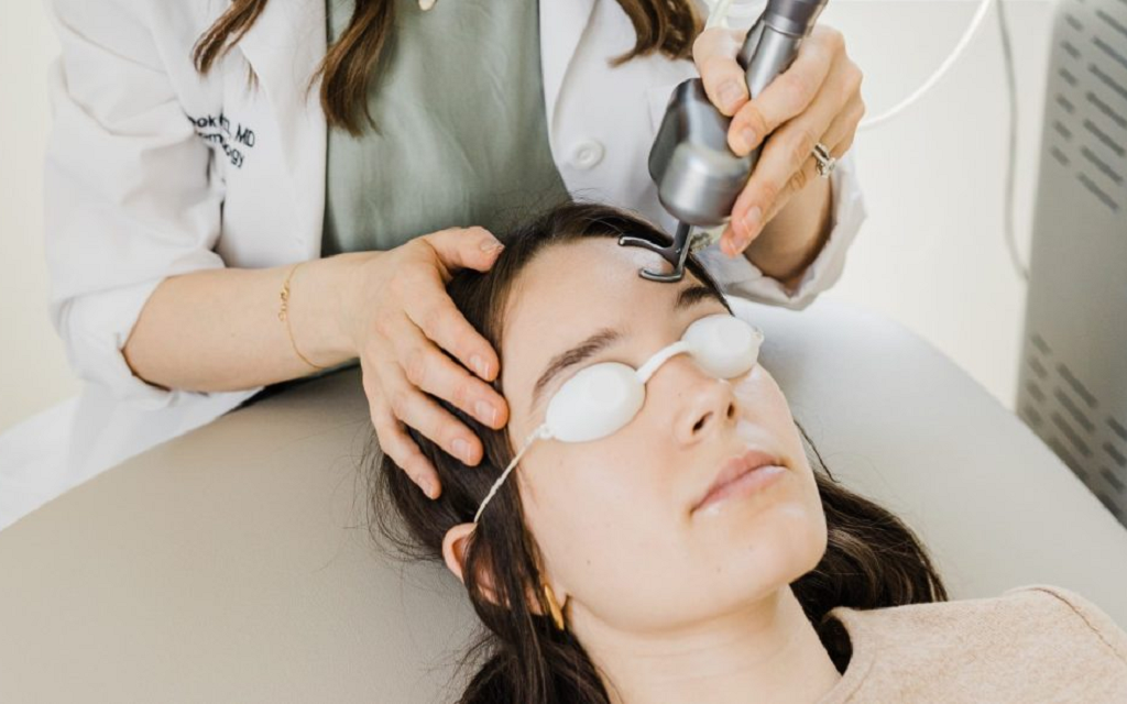 Best Doctor for Acne Scars Treatment in Islamabad